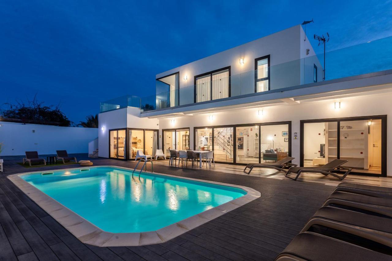 Villa Luxury Azul Private Pool And Bbq Corralejo By Holidays Home 외부 사진